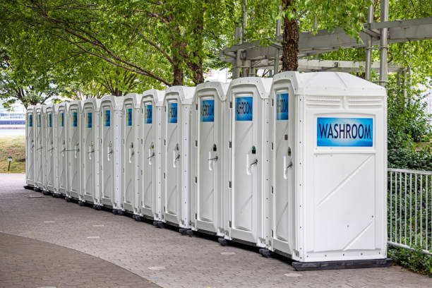 Porta potty rental for festivals in Tipton, CA
